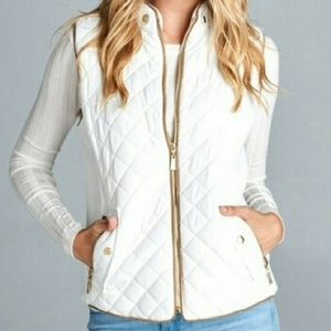 Fitted puffy vest🌿